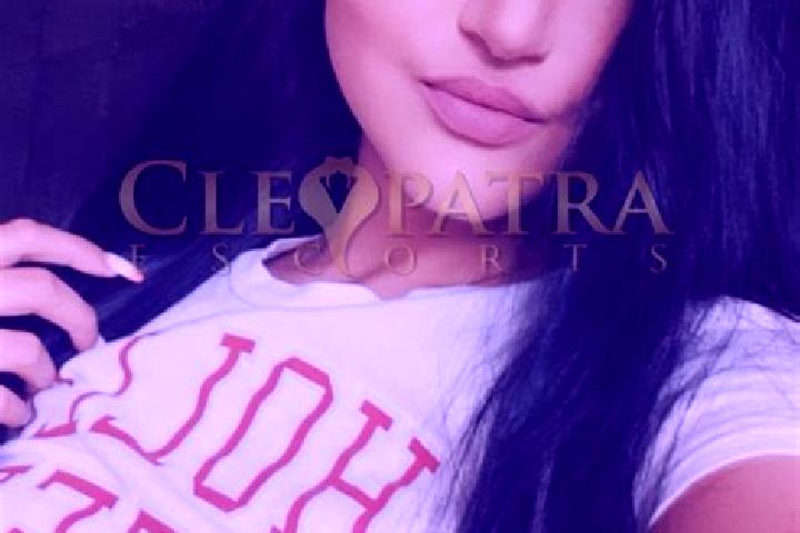 Luna, 32, a brunette amber-eyed indian companion based in Ejido San Carlos. Offering Overnight, GFE, Domination, Tantra. Available for incall and outcall, da...