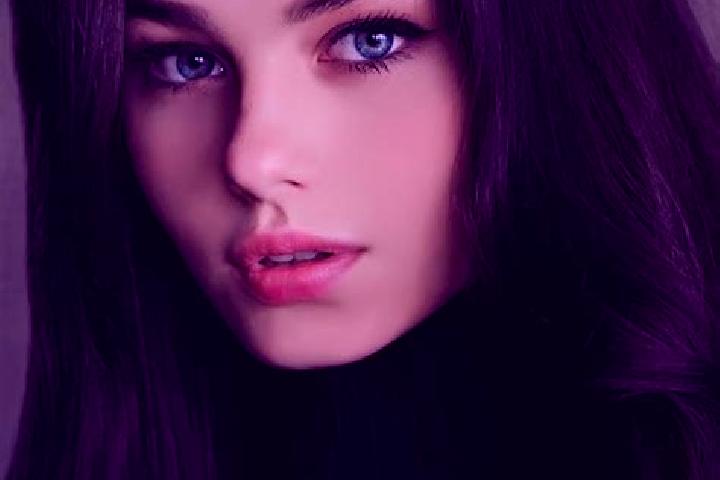 Luna, 32, a dark blonde amber-eyed slavic companion based in Nazareth. Offering Party Girl, Tantra, Overnight. Available for incall and outcall, day and even...