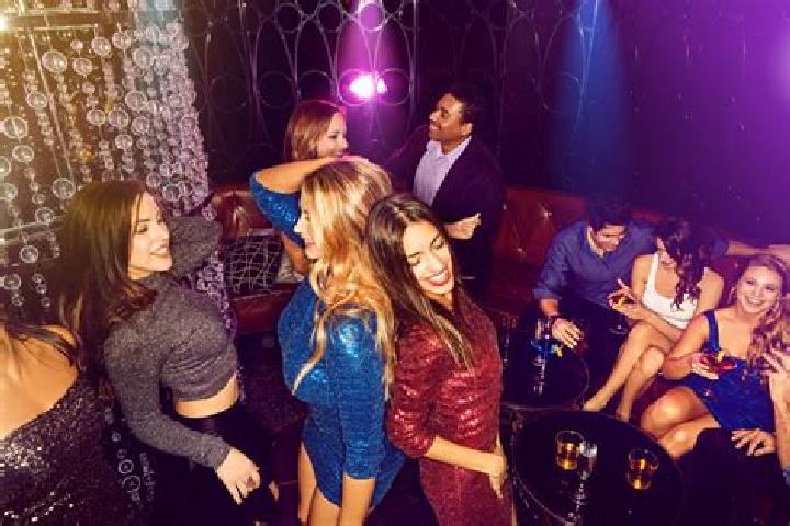 Luna, 32, a red amber-eyed slavic companion based in Kalakan. Offering Striptease, Deep French Kissing, Party Girl. Available for incall and outcall, day and...