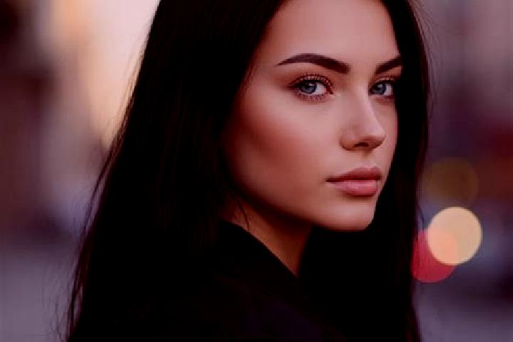 Luna, 32, a red blue-eyed latina companion based in Buenyan. Offering CIM, Roleplay. Available for incall and outcall, day and evening dates.
