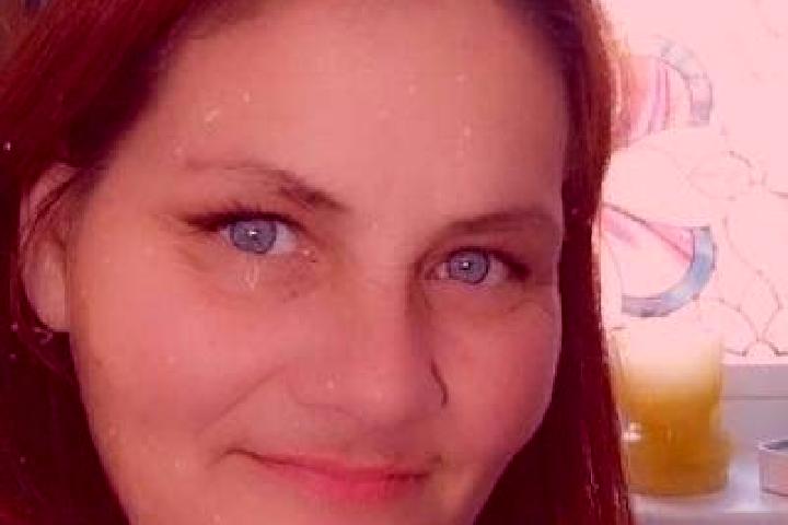 Luna, 32, a red grey-eyed mediterranean companion based in Dzialoszyce. Offering 69, Travel Companion, Tantra, Fetish. Available for incall and outcall, day ...
