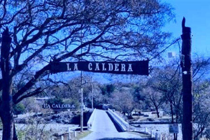 Luna, 32 — Escort in La Caldera, Argentina