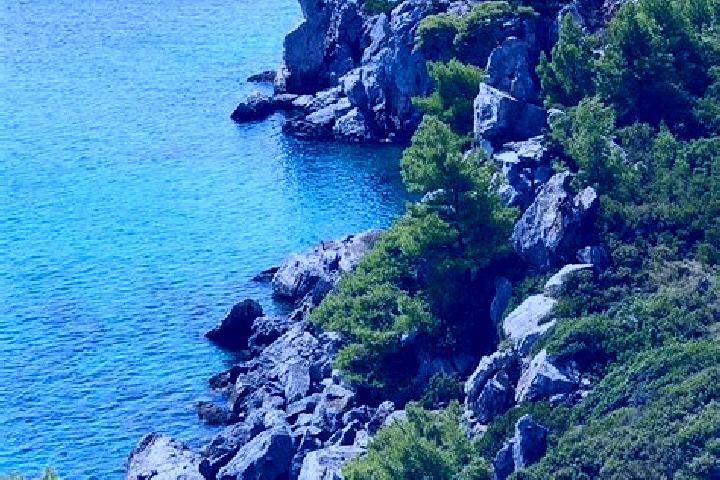 Luna, 32 — Escort in Loutra Aidhipsou, Greece