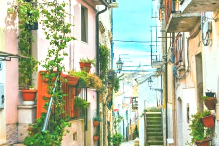Luna, 32 — Escort in San Giovanni Rotondo, Italy