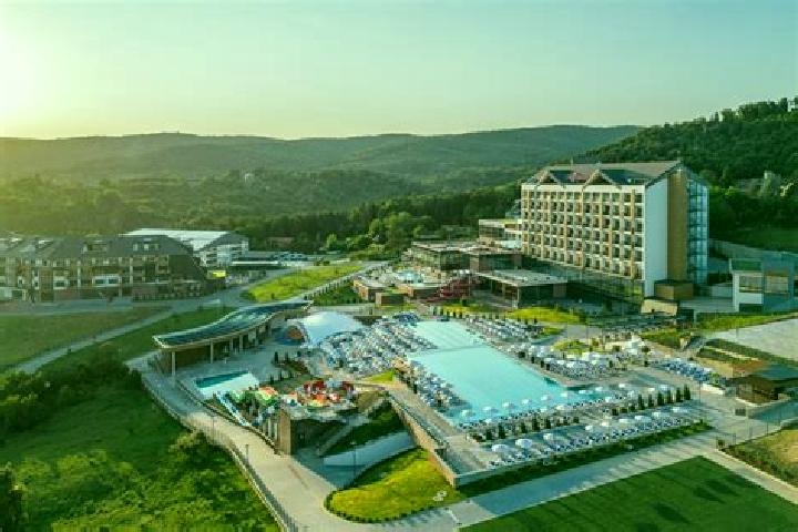 Luna, 32 — Escort in Vrdnik, Serbia