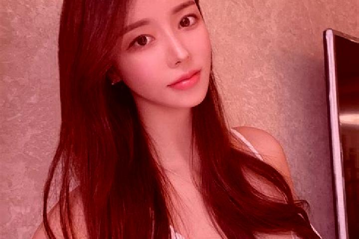 Luna, 32 — Escort in Zhufo, China