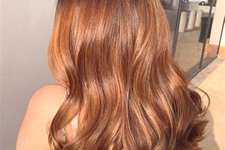 Luna, 33, a chestnut brown-eyed slavic companion based in Noville-les-Bois. Offering GFE, Erotic Massage, Girlfriend Experience, 69, Travel Companion. Availa...