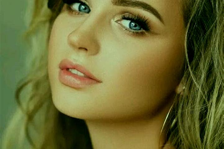 Luna, 33, a dark blonde blue-eyed mediterranean companion based in Binga. Offering Prostate Massage, Overnight, BDSM, Tantra. Available for incall and outcal...