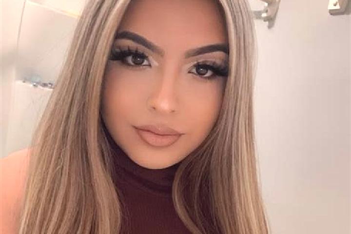 Luna, 33, a red blue-eyed mixed companion based in Tamara. Offering Couples, GFE, Prostate Massage, 69. Available for incall and outcall, day and evening dates.