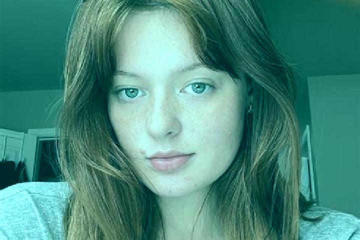 Luna, 33, a red dark-eyed slavic companion based in Xiongzhou. Offering Fetish, Deep French Kissing, Prostate Massage, CIM, Erotic Massage. Available for inc...