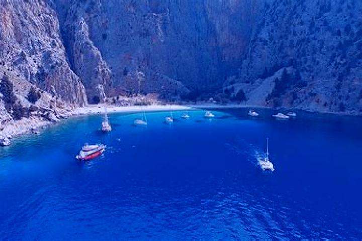 Luna, 33 — Escort in Argyrades, Greece