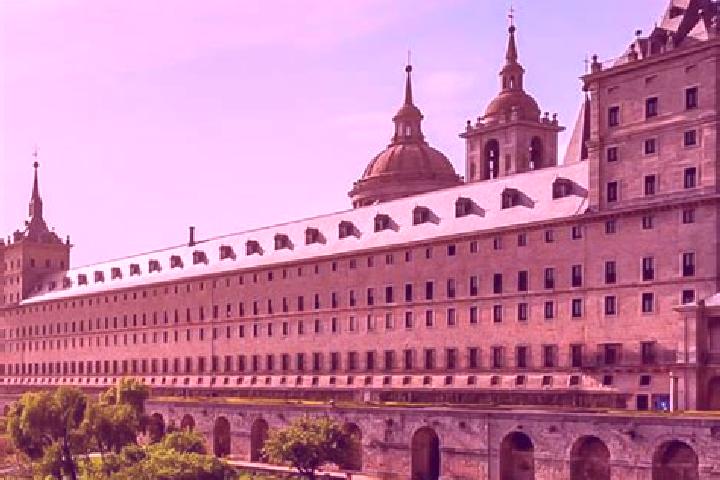 Luna, 33 — Escort in El Escorial, Spain