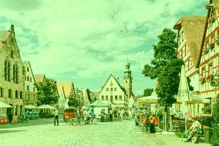 Luna, 33 — Escort in Neuhaus an der Pegnitz, Germany