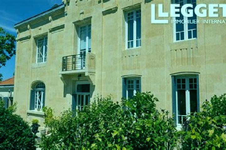 Luna, 33 — Escort in Reignac, France