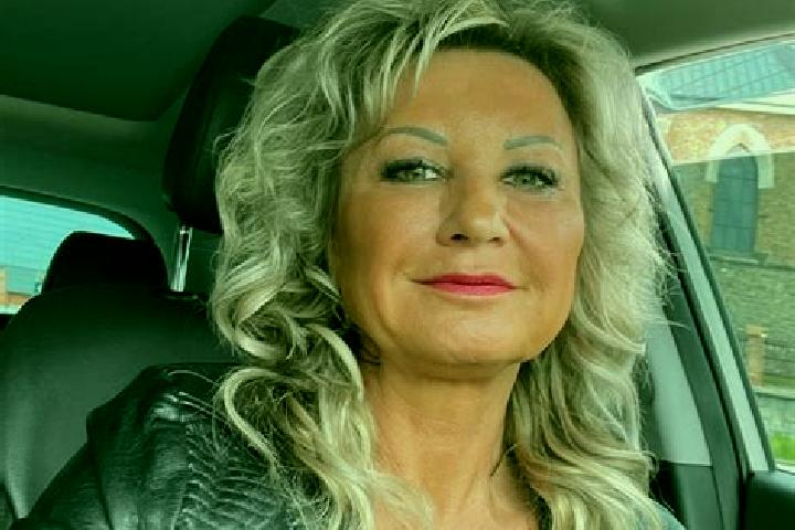 Luna, 33 — Escort in Steti, Czech Republic