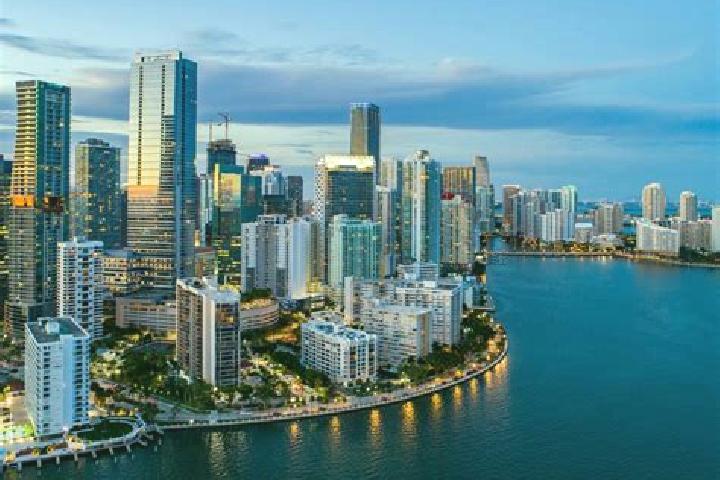 Luna, 33 — Escort in West Miami, United States