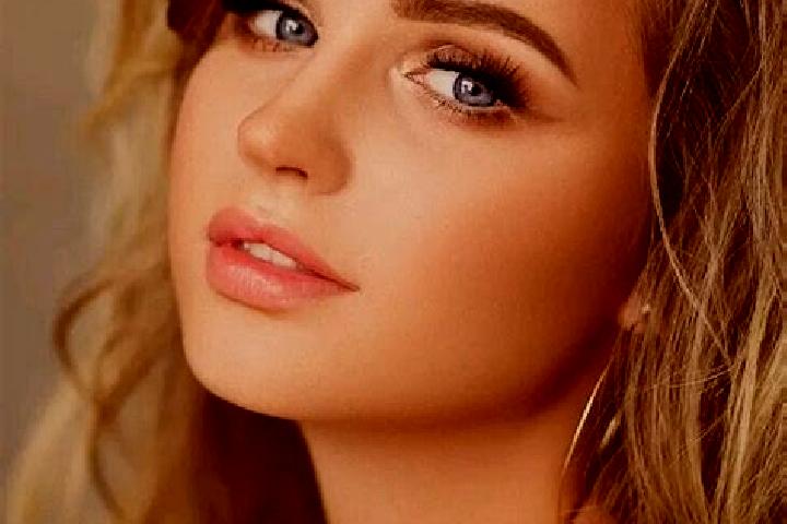 Luna, 34, a dark blonde blue-eyed indian companion based in Samparna. Offering Couples, Travel Companion, Overnight, GFE. Available for incall and outcall, o...