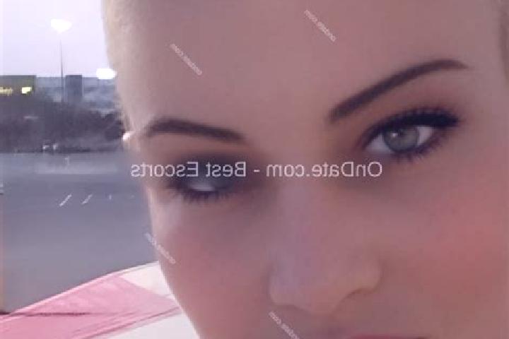 Luna, 34 — Escort in Cioboti, Romania