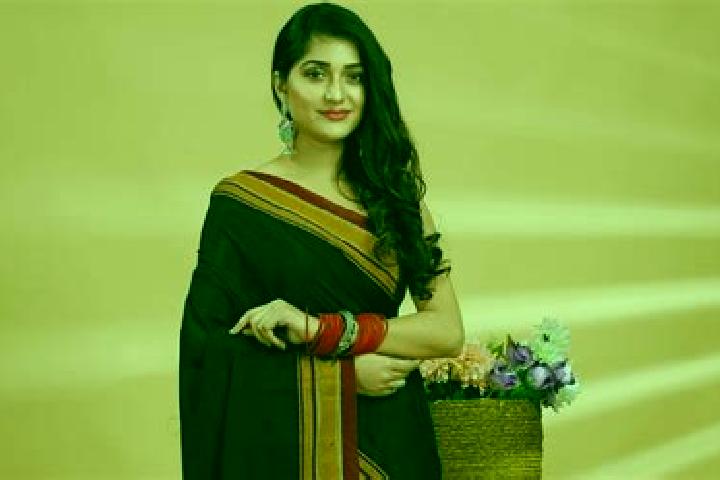 Luna, 34 — Escort in Ilkal, India