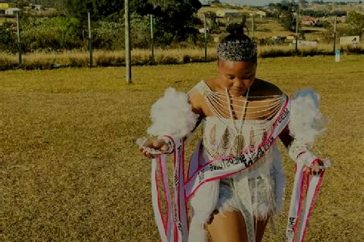Luna, 34 — Escort in Izingolweni, South Africa