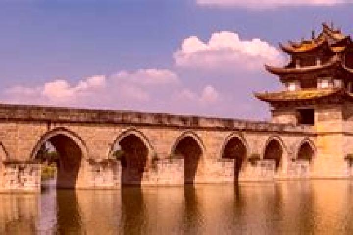 Luna, 34 — Escort in Jianshui, China