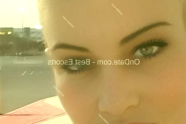 Luna, 34 — Escort in Nydek, Czech Republic