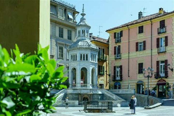 Luna, 34 — Escort in Pomaro Monferrato, Italy