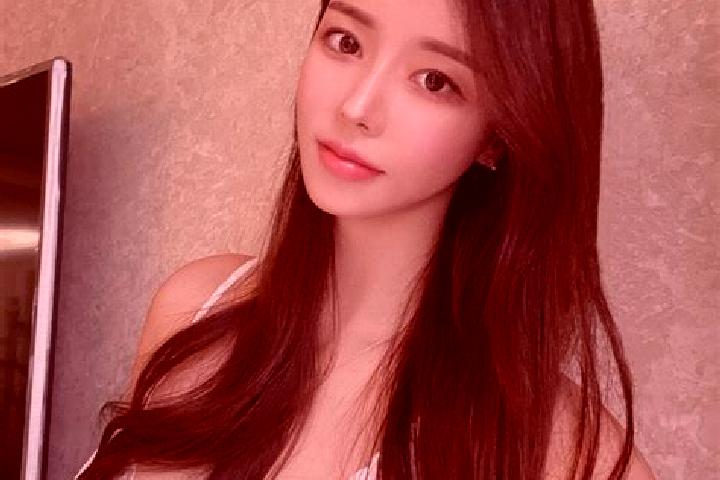 Luna, 34 — Escort in Shangpei, China