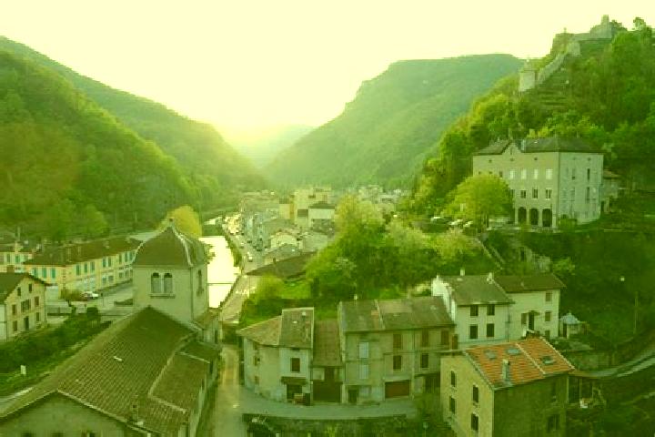 Luna, 34 — Escort in Vaux-en-Bugey, France