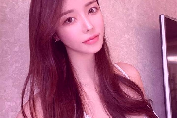 Luna, 34 — Escort in Yangezhuang, China