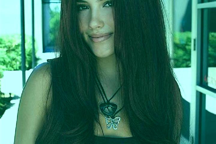 Luna, 35, a auburn dark-eyed middle eastern companion based in Borzecin. Offering BDSM, Fetish, Travel Companion. Available for incall and outcall, overnight...