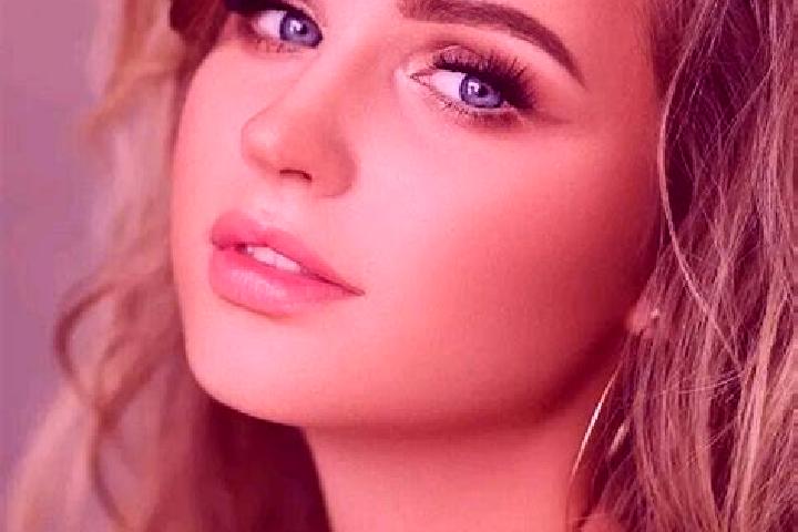 Luna, 35, a dark blonde blue-eyed ebony companion based in Varcheh. Offering GFE, Striptease, Prostate Massage, Tantra. Available for incall and outcall, ove...