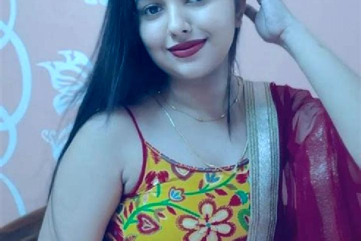 Luna, 35 — Escort in Bhiwani, India