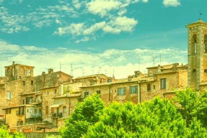 Luna, 35 — Escort in Colle di Fuori, Italy