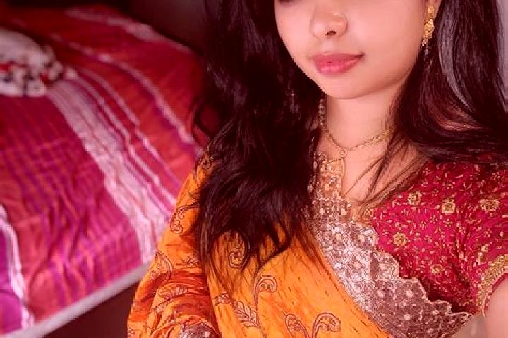 Luna, 35 — Escort in Neduva, India