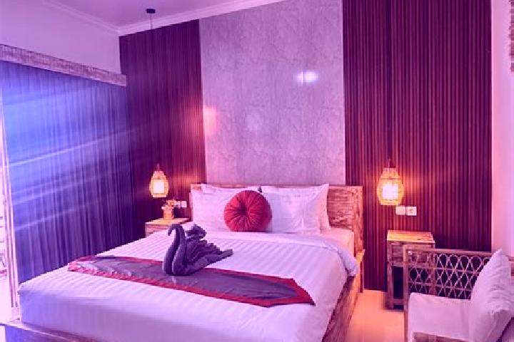 Luna, 35 — Escort in Pejukutan, Indonesia