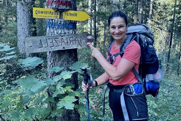Luna, 35 — Escort in Rohr im Gebirge, Austria