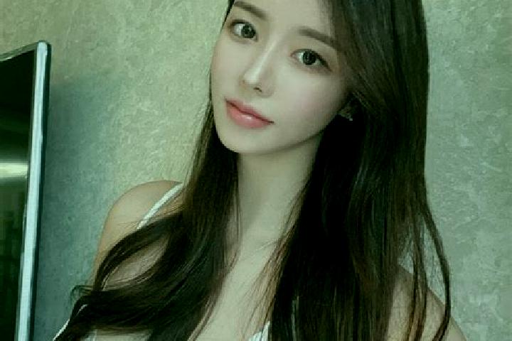 Luna, 35 — Escort in Wanbaoshan, China