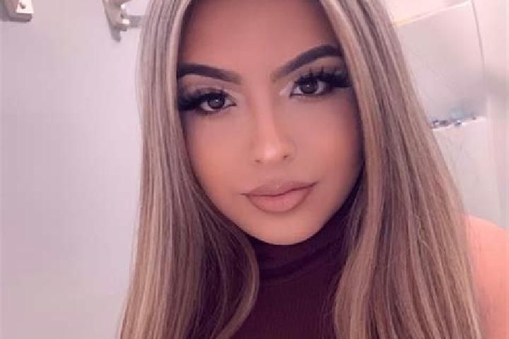 Luna, 36, a blonde brown-eyed latina companion based in Gloria. Offering Fetish, Massage, Tantra, Travel Companion. Available for incall and outcall, overnig...