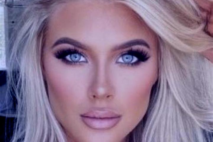 Luna, 36, a platinum blonde grey-eyed caucasian companion based in Gueures. Offering Overnight, Tantra, Striptease. Available for incall and outcall, day and...