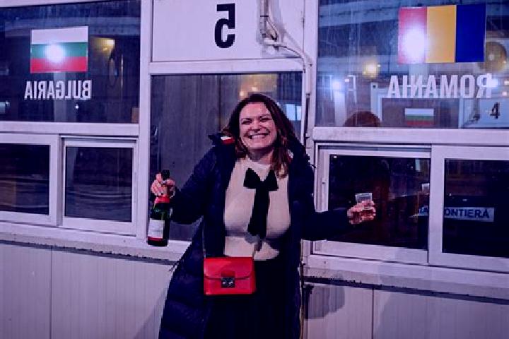 Luna, 36 — Escort in Carligele, Romania