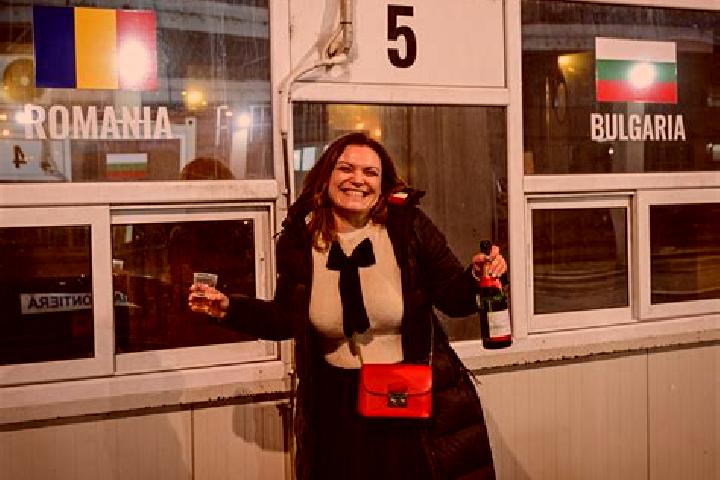 Luna, 36 — Escort in Lapusnicel, Romania