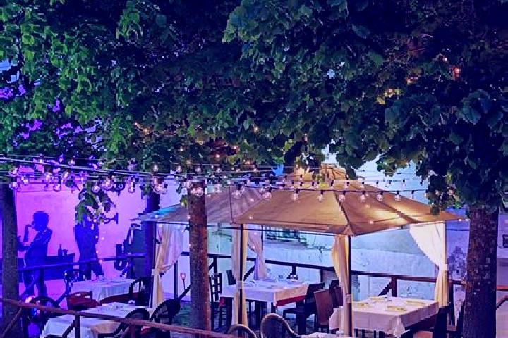Luna, 36 — Escort in Lesina, Italy