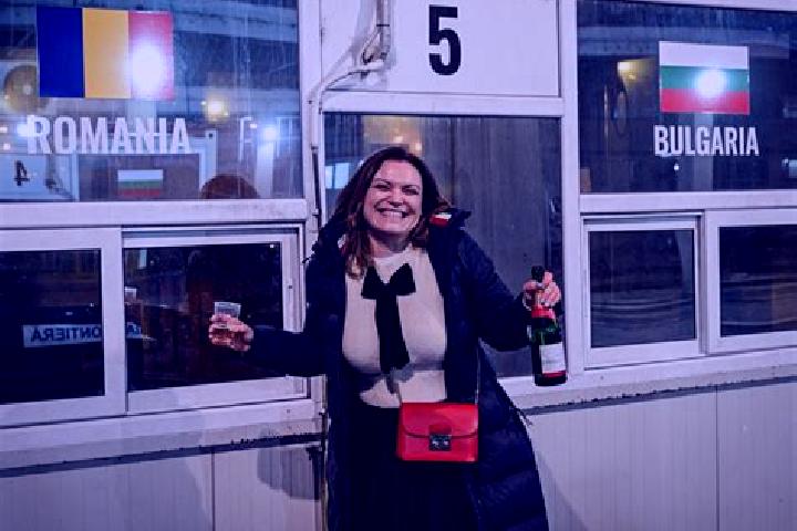 Luna, 36 — Escort in Magesti, Romania