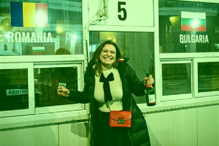 Luna, 36 — Escort in Sapoca, Romania