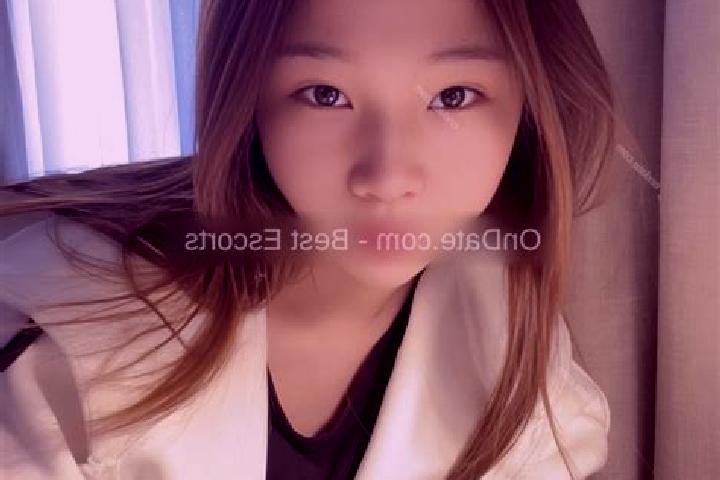 Luna, 36 — Escort in St-Andre, Canada