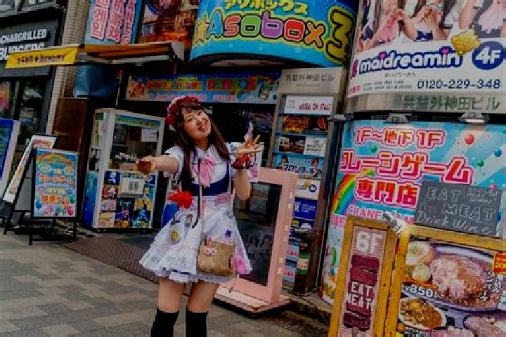Luna, 37 — Escort in Akihabara, Japan