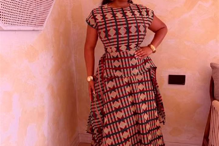 Luna, 37 — Escort in Akwete, Nigeria