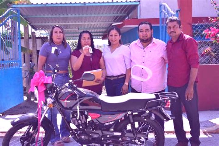 Luna, 37 — Escort in Apazapan, Mexico