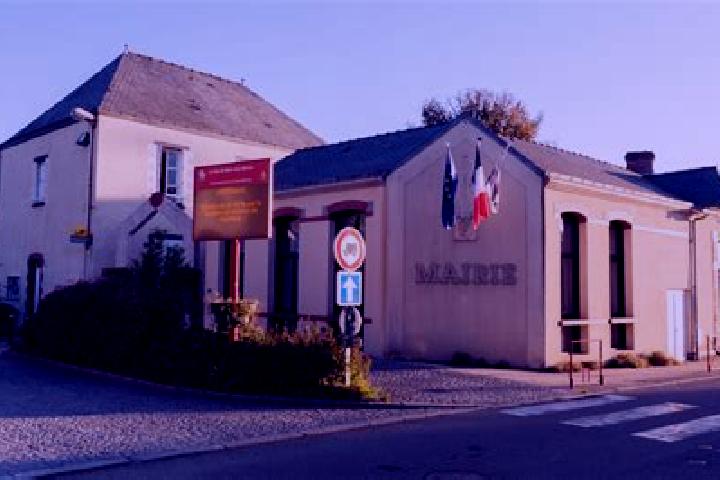 Luna, 37 — Escort in La Chevallerais, France